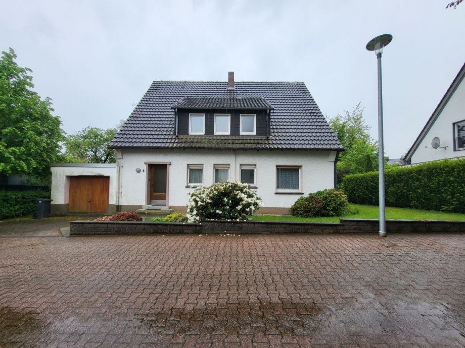 Vorderansicht Einfamilienhaus Nordrhein-Westfalen - Sprockh�vel