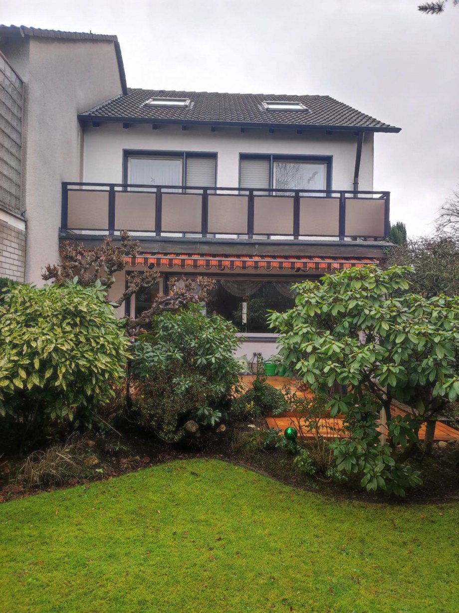 R�ckseite Reihenendhaus Bochum