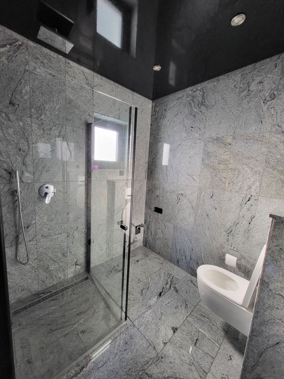 G�ste-WC EG mit ebererdiger Dusche Maisonettewohnung Wetter (Ruhr)
