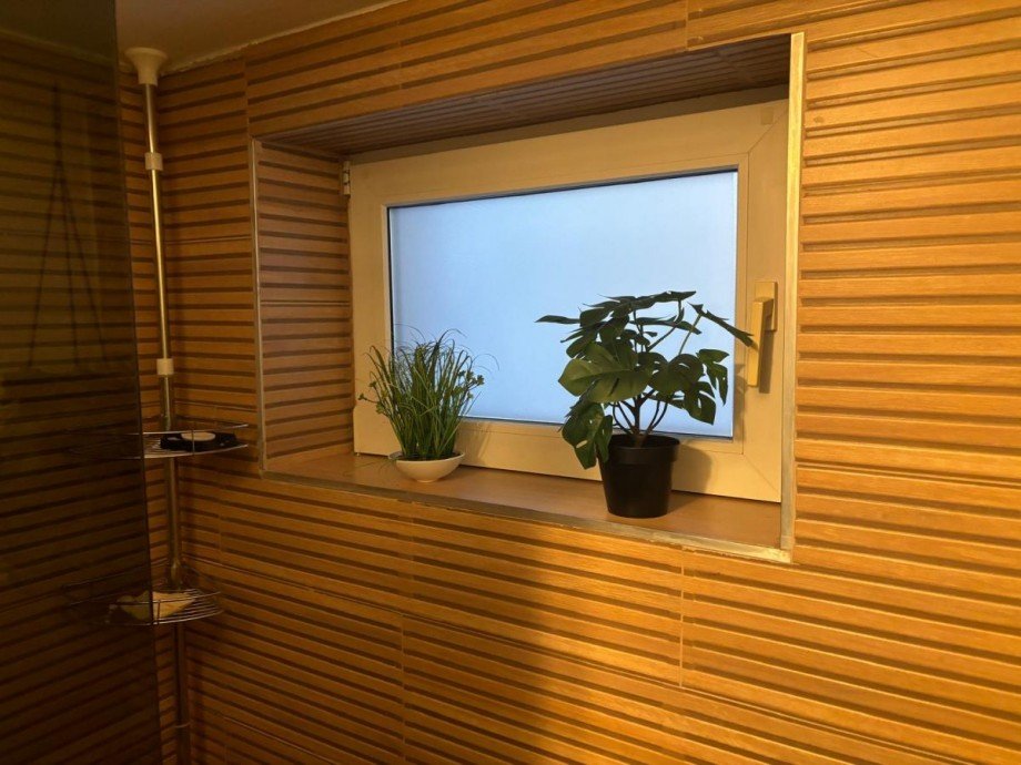 Bad mit Fenster Terrassenwohnung Wetter