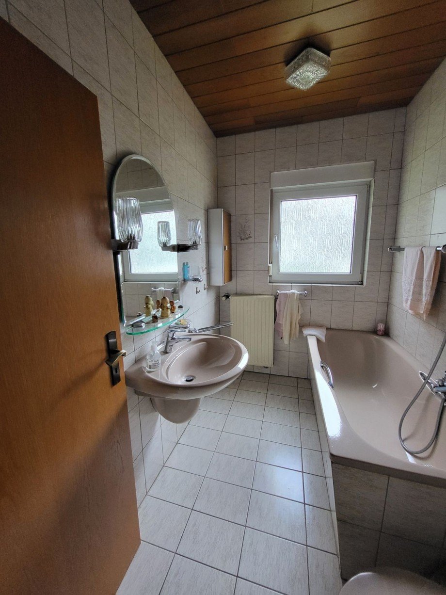 Wannenbad EG Einfamilienhaus Nordrhein-Westfalen - Sprockh�vel