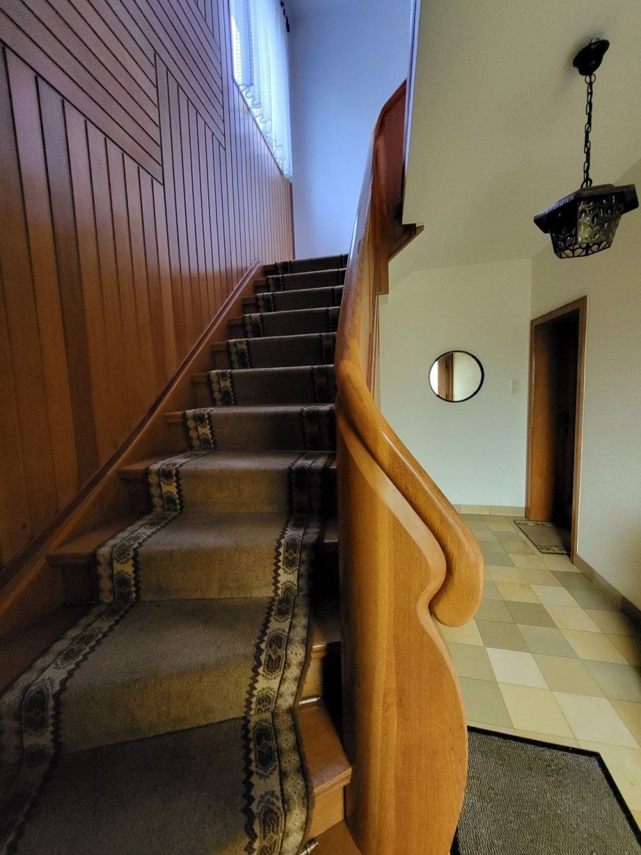 Treppenhaus aus Massivholz Einfamilienhaus Nordrhein-Westfalen - Sprockh�vel