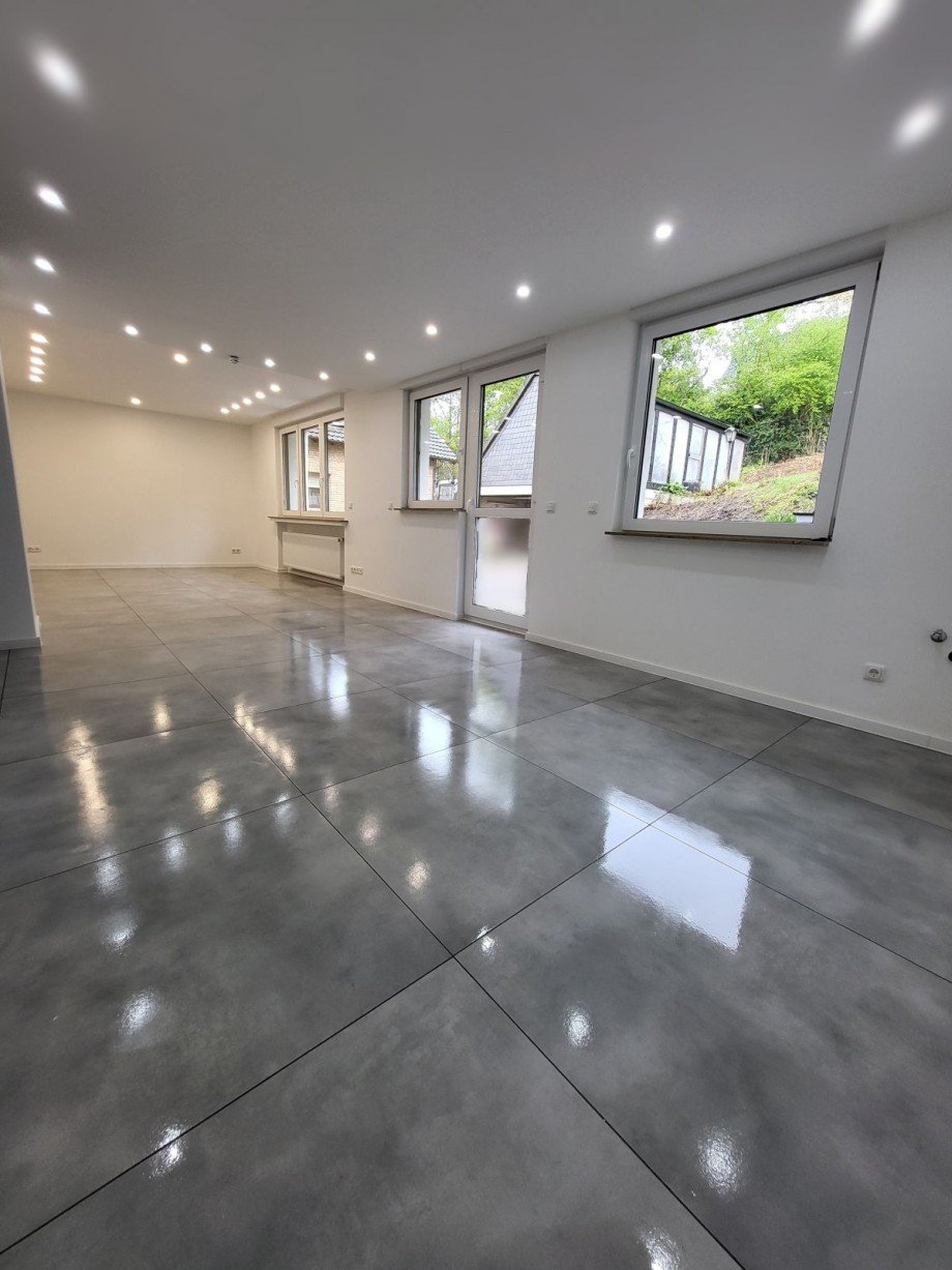 Wohn-/Esszimmer Terrassenwohnung Wetter