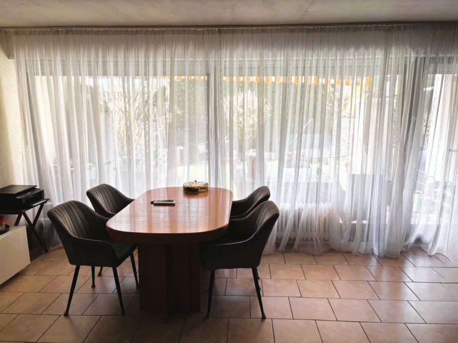Wohnzimmer, Zugang zur Terrasse Reihenmittelhaus Wetter (Ruhr)