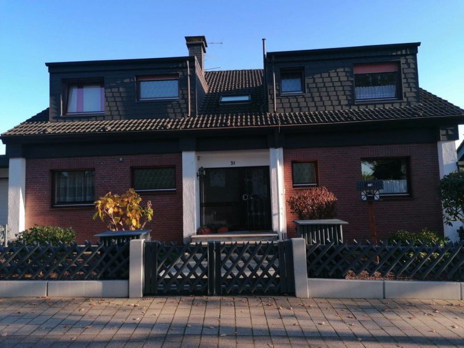 Vorderansicht Zweifamilienhaus Gevelsberg