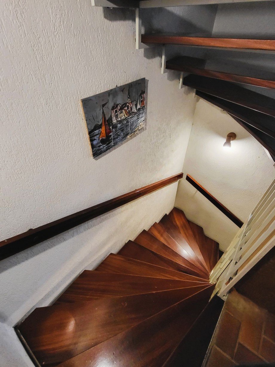 Treppe zum KG Reihenendhaus Sprockh�vel