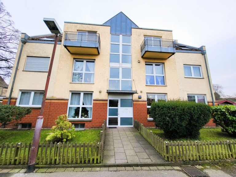 Hausfront Duisburg Maisonettewohnung Exklusive 5 Z. Maisonette-Wohnung in Duisburg Meiderich� Stilvolles Wohnen auf h�chstem Niveau!