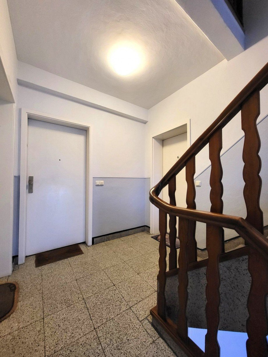 Wohnungseingang 2.OG Etagenwohnung Bochum